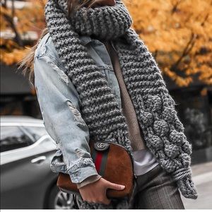 Authentic MUMSHandmade Ohh my Scarf In Grey.